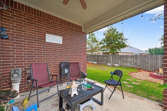 Building Photo - 20702 Sommerset Branch Ct