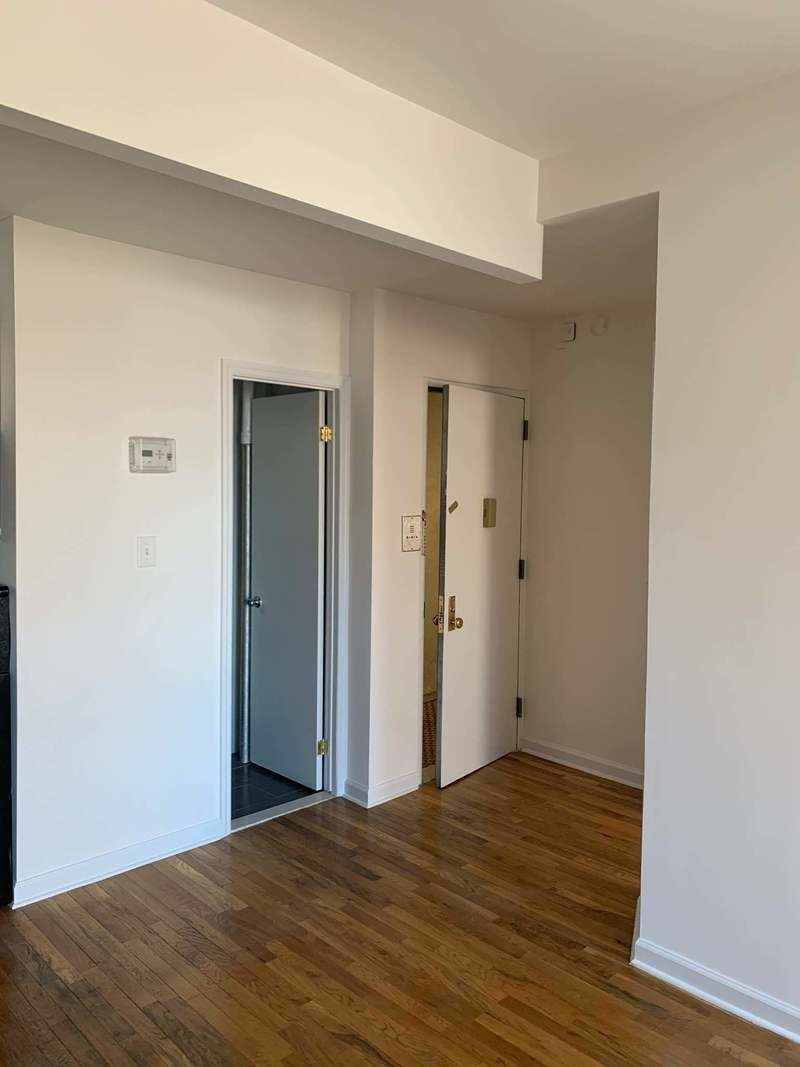 Building Photo - 147 Cortelyou Ave