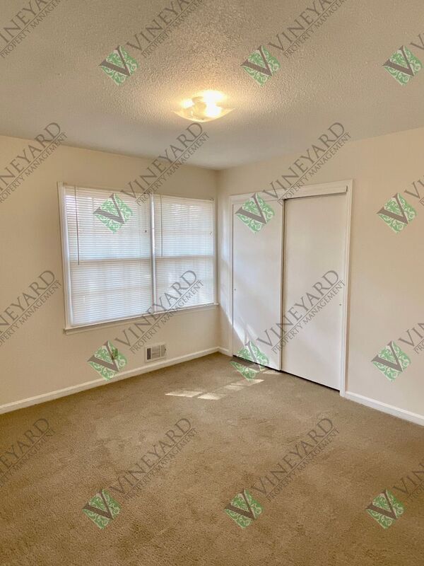 Building Photo - 687 Bounty Dr