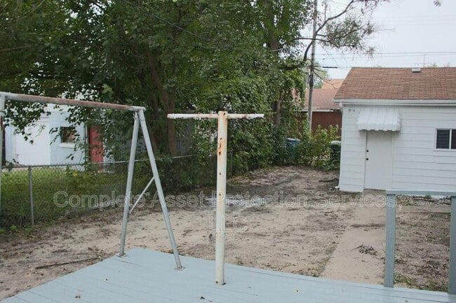 Building Photo - 2649 162nd Pl