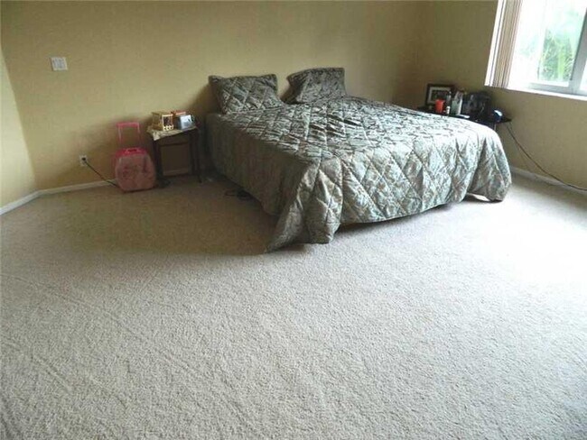 Building Photo - 19301 NW 10th St