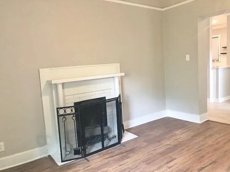 Living Room - 3394 Spottswood Ave