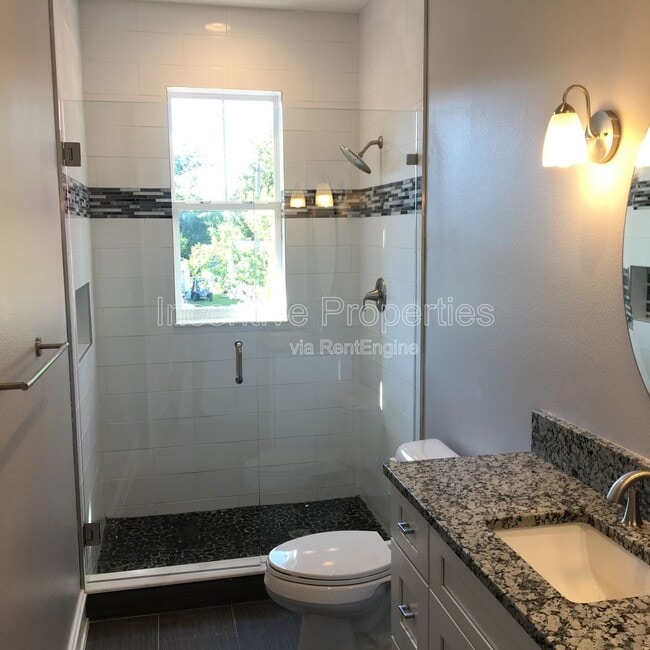 Building Photo - 109 E Evans St