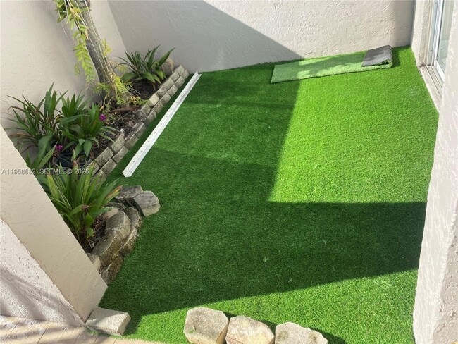 Building Photo - 12907 SW 64th Ln