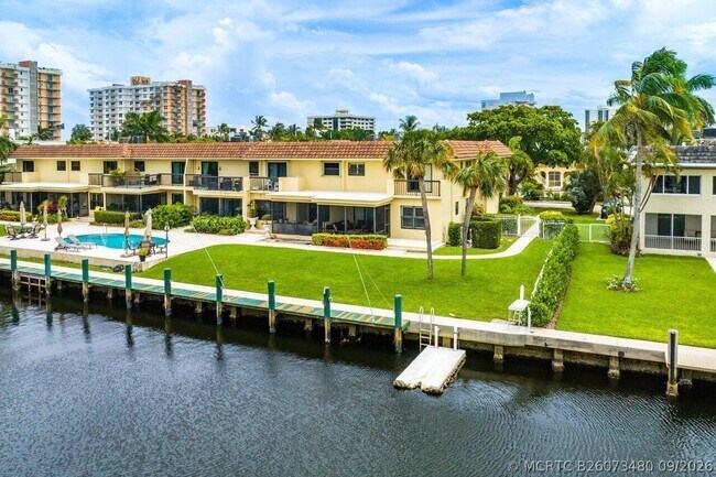 Building Photo - 1109 Bel Air Dr