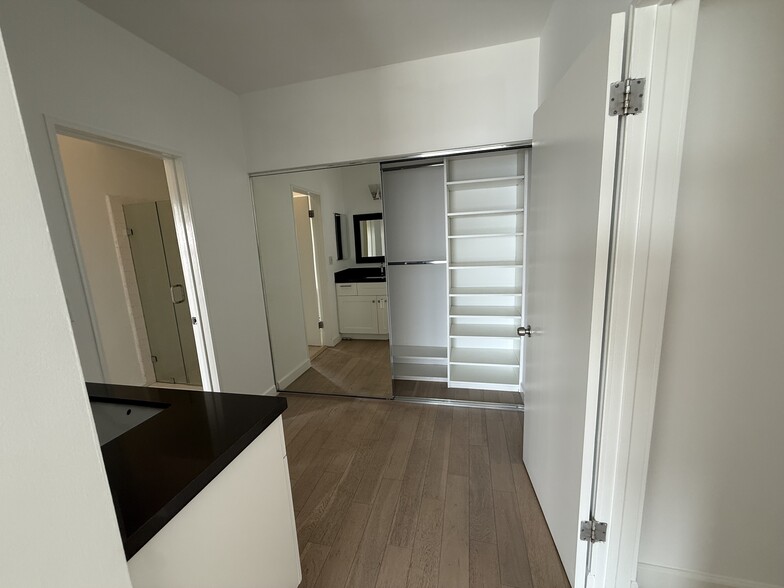 Building Photo - 18139 Coastline Dr