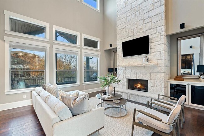 Building Photo - 905 Madison Fork Dr