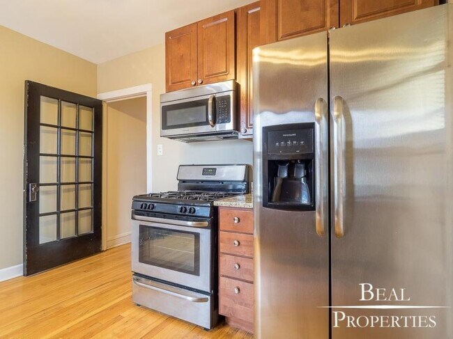 Building Photo - 0 bedroom in CHICAGO IL 60625