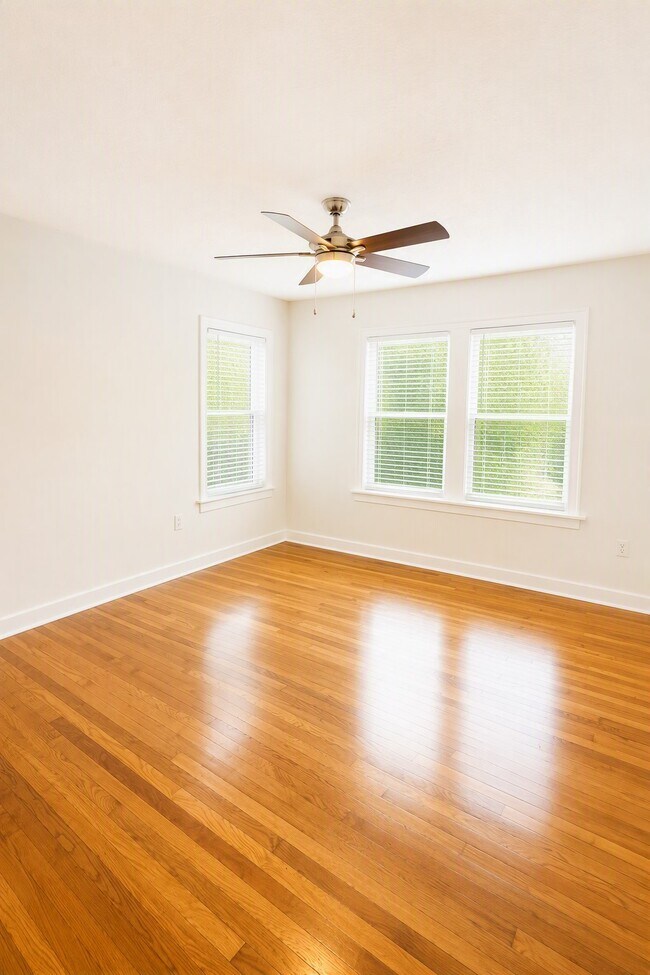 Building Photo - 2208 Blodgett St