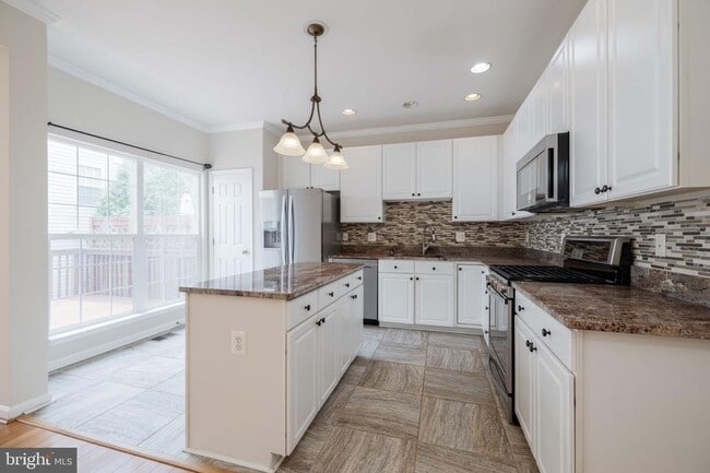 Building Photo - 5319 Waldo Dr