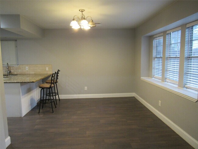 Building Photo - 22710 Leedstown Ln