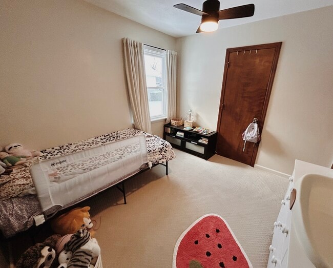 Building Photo - 614 Mercer Ave