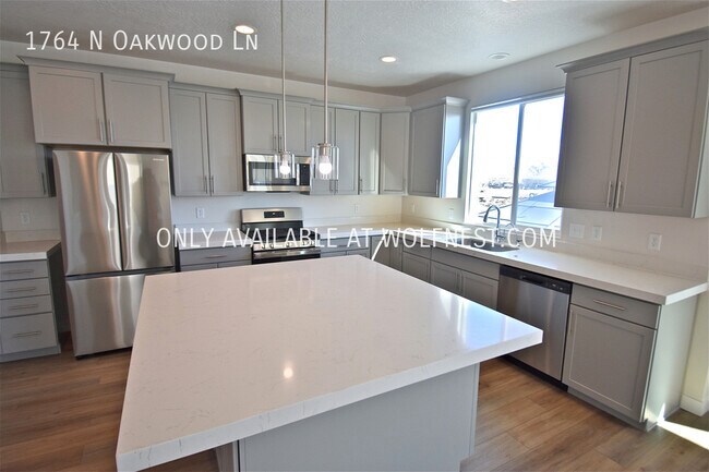 Building Photo - Incredible 4 Bed Saratoga Springs Home! No...