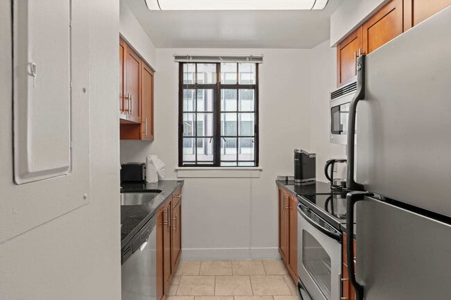 Building Photo - 111-23 N 15th St