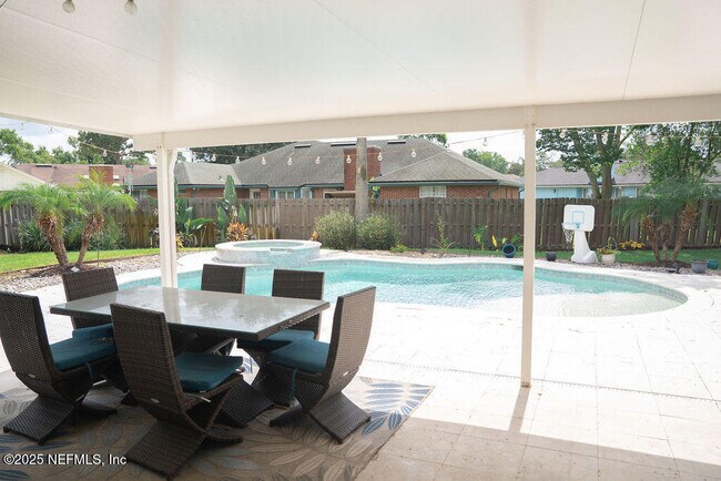 Building Photo - 2779 Chesterbrook Ct