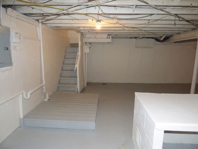 Building Photo - 4331 Lafayette St
