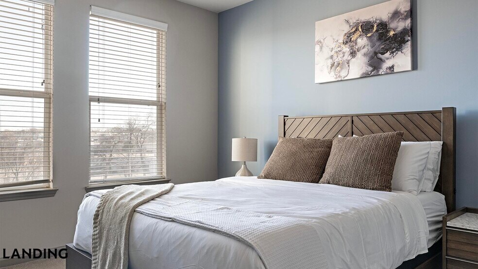 Building Photo - 225 Walden Village Ln