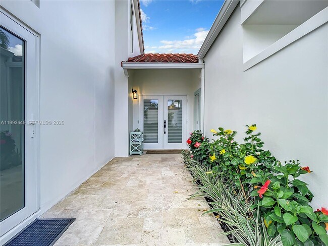 Building Photo - 104 Angelfish Ln