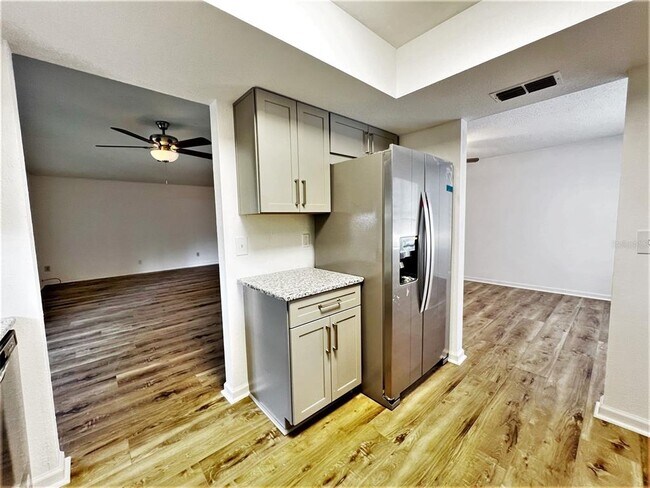 Building Photo - 1225 Rosewood St