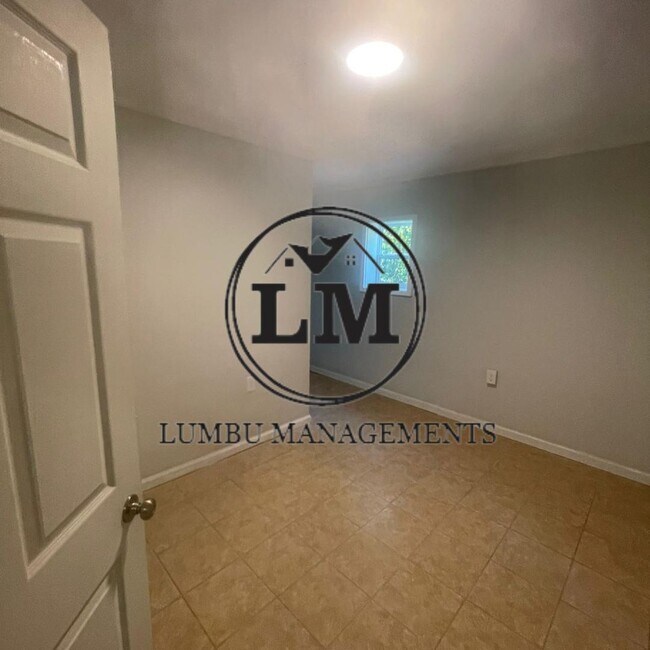 Building Photo - 2649 William Allen Rd