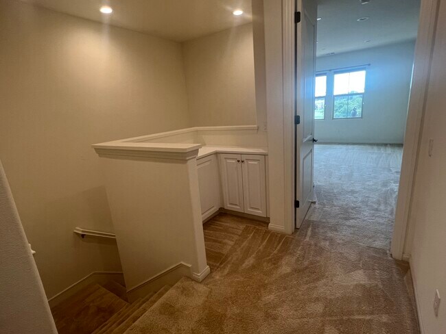 Building Photo - 2404 Sanabria Ln