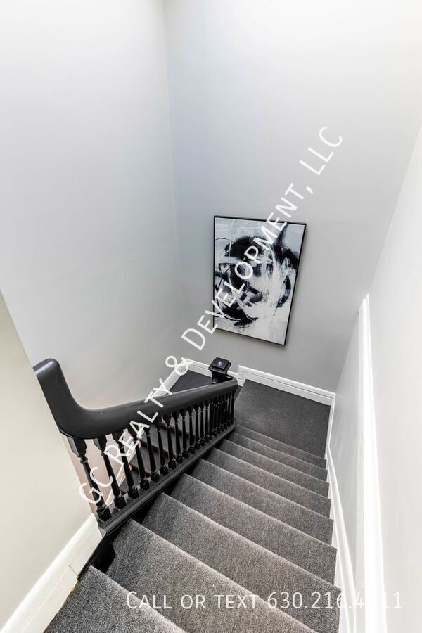 Building Photo - 4241 S Calumet Ave