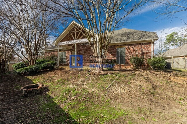 Building Photo - 3 Bed/2 Bath Home in Brandon