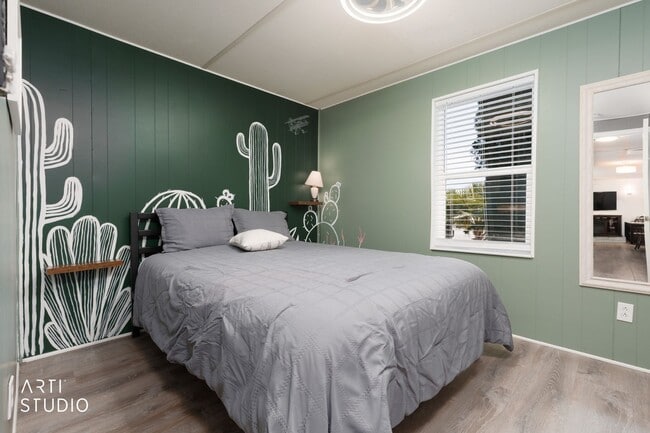 Building Photo - Charming fully furnished 2-bedroom + office home in Beaver Dam, AZ!