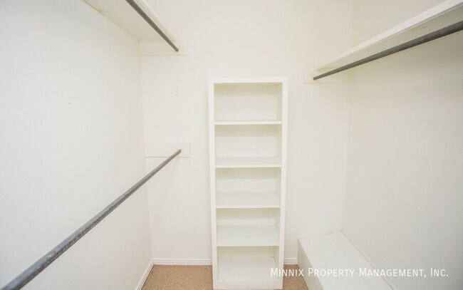 Building Photo - 6309 Nashville Dr