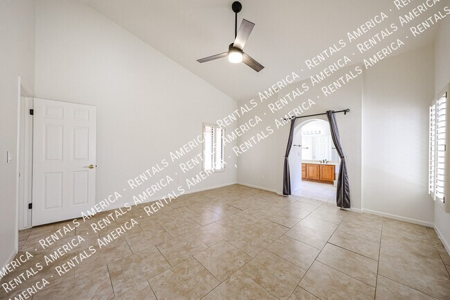 Building Photo - 4150 W Kent Dr