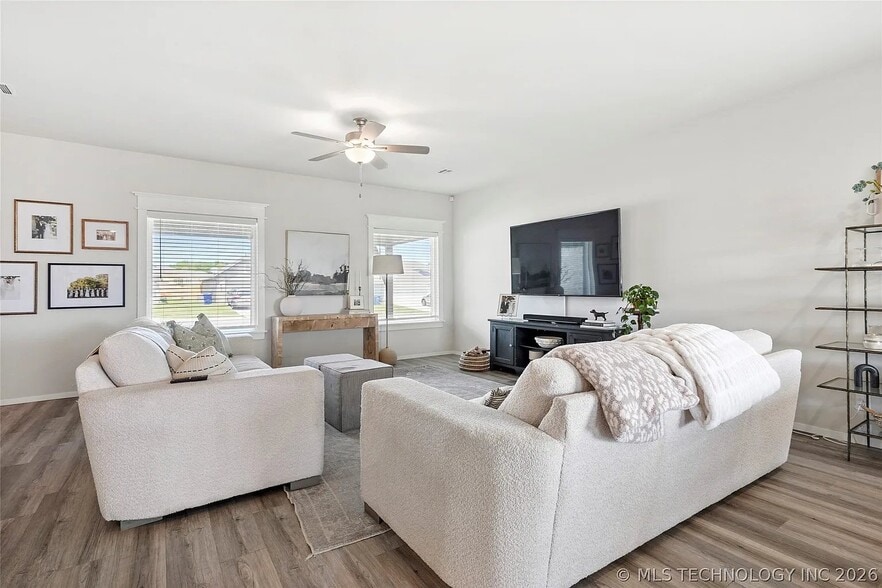 Building Photo - 7412 E 89th Pl N