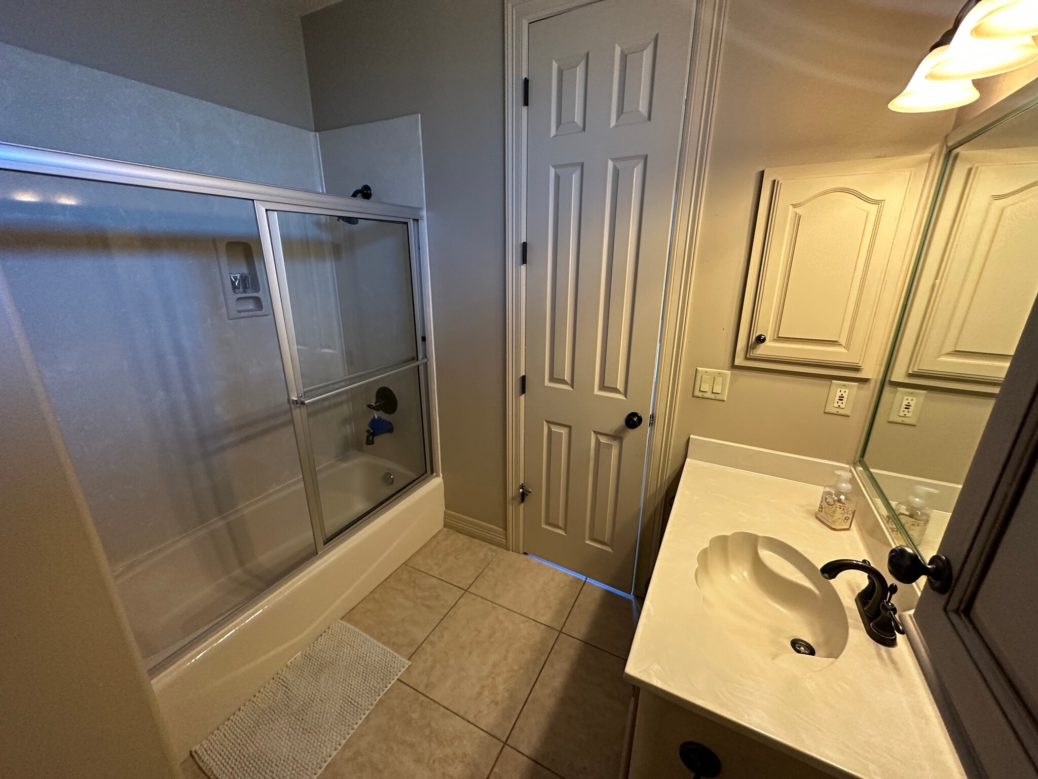 Building Photo - 3901 El Jardin