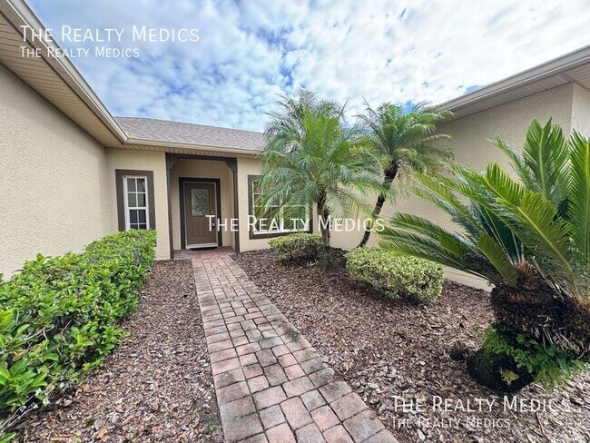 Building Photo - 202 Nova Ave