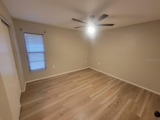 Building Photo - 1305 Calamondin Dr