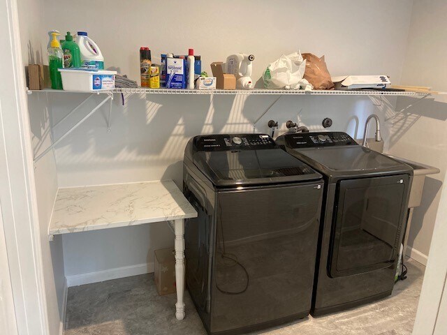 Washer Dryer and Sink - 1611 S Geiger St