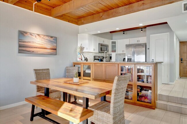 Building Photo - 19530 Gulf Blvd