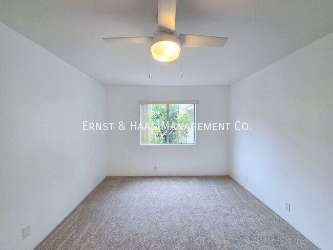 Building Photo - 3565 Linden Ave