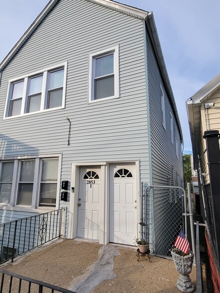 Primary Photo - 2853 S Farrell St