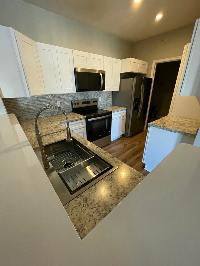 Building Photo - 1172 Retriever Wy