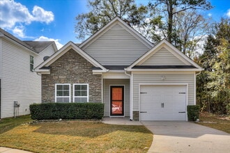 Building Photo - 665 Dunrobin Ln