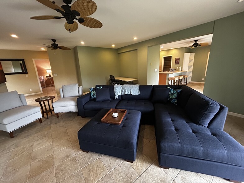 Building Photo - 5142 Lawai Rd