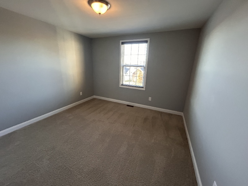 Building Photo - 427 Rockcrest Way