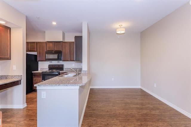 Building Photo - 2991 Lakeside Dr