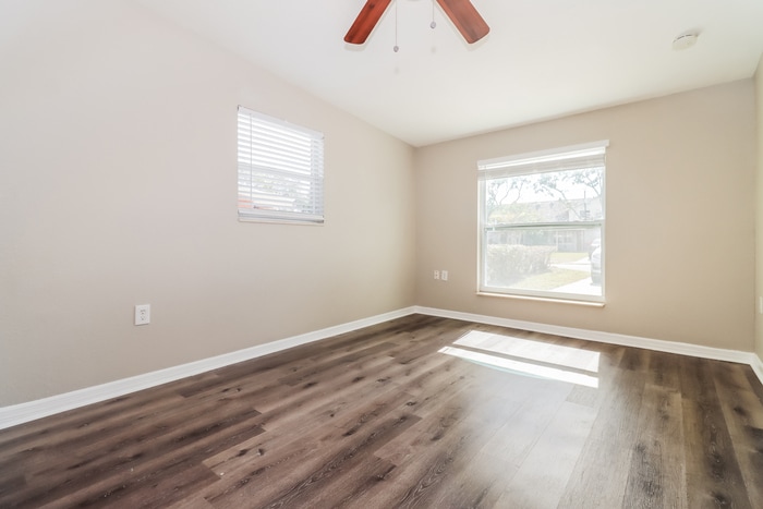 Building Photo - 2250 Norman Dr