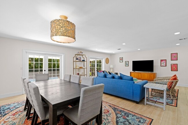 Building Photo - 486 NW 1st St