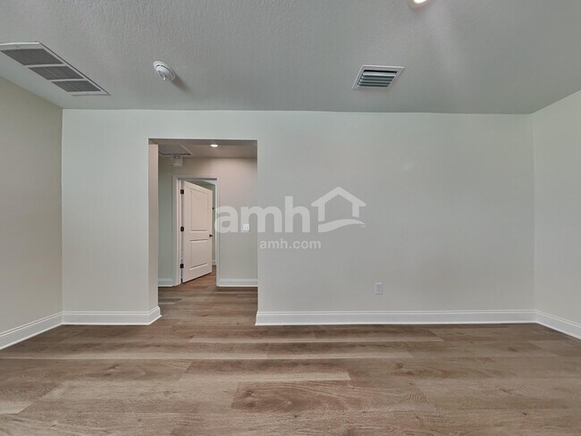 Building Photo - 940 Grafton Ridge Dr