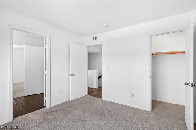 Building Photo - 224 Star Cluster Cir
