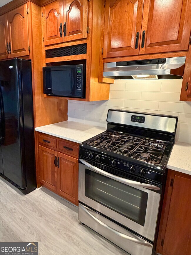 Building Photo - 292 Alexanders Ct