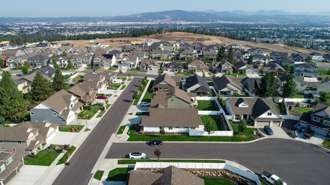 Building Photo - 3 Bed 2 Bath Single Level Morning Side Val...