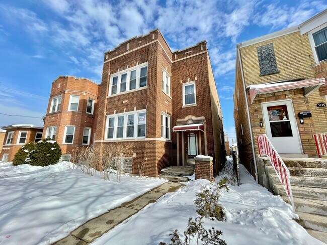 Primary Photo - 3139 N Luna Ave